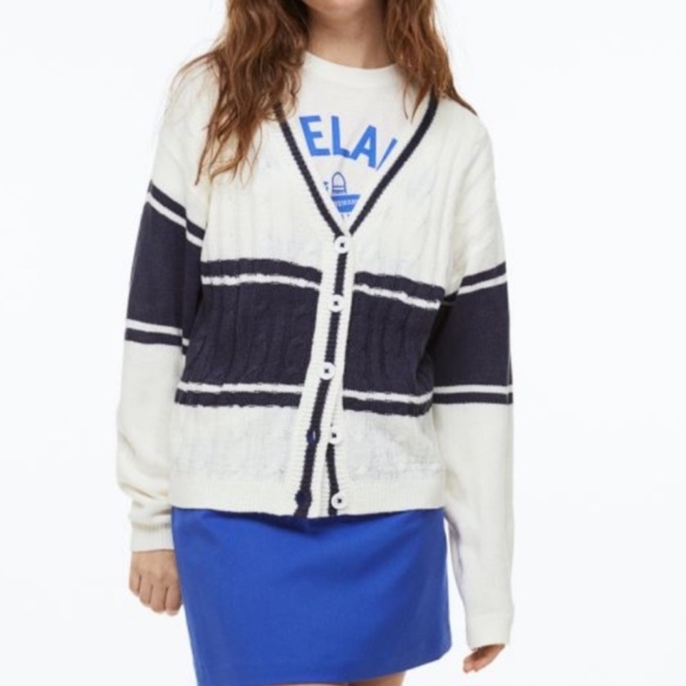 H&M | V-Neck Cardigan